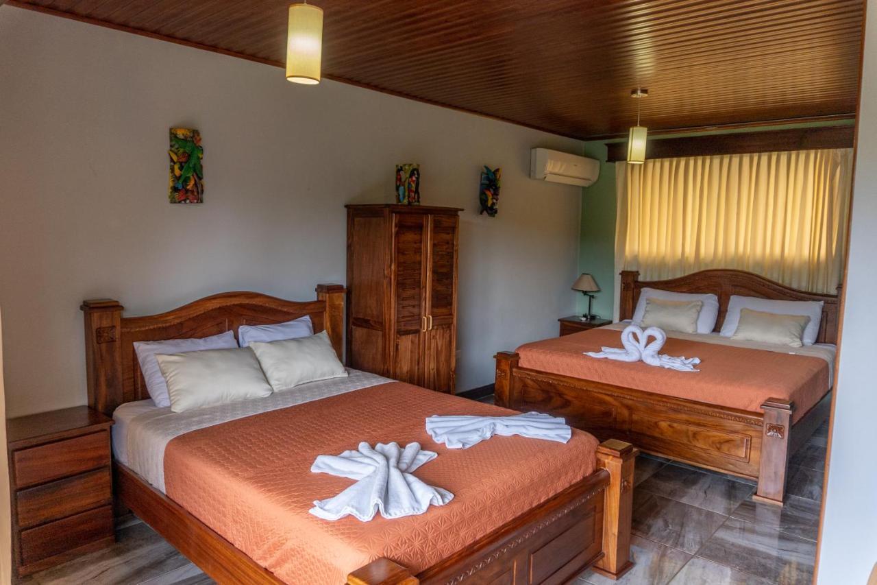 Hotel Margarita And Tour Operator Drakes Bay エクステリア 写真