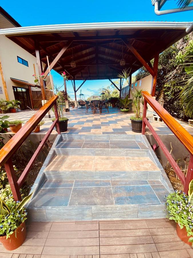 Hotel Margarita And Tour Operator Drakes Bay エクステリア 写真