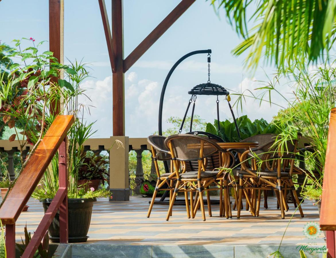 Hotel Margarita And Tour Operator Drakes Bay エクステリア 写真
