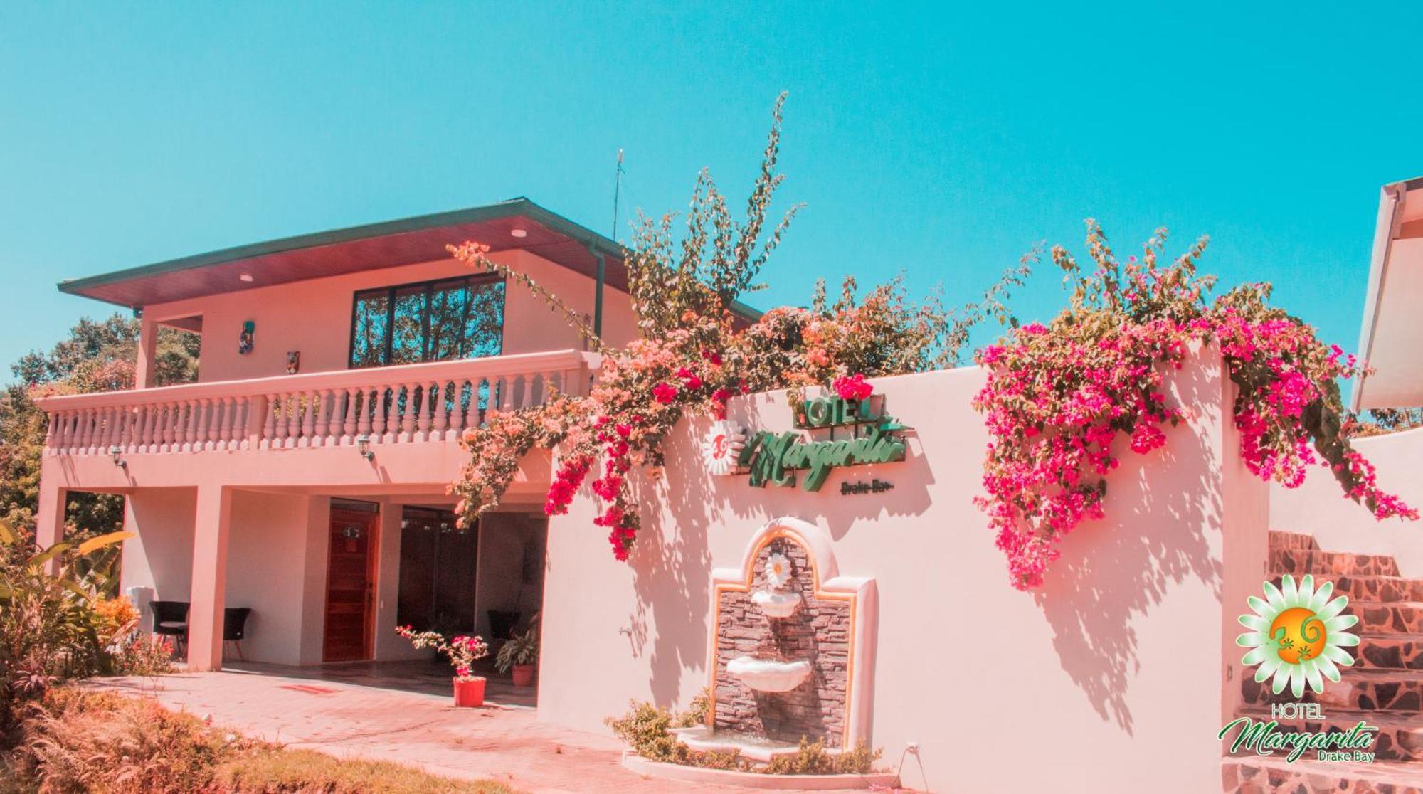 Hotel Margarita And Tour Operator Drakes Bay エクステリア 写真