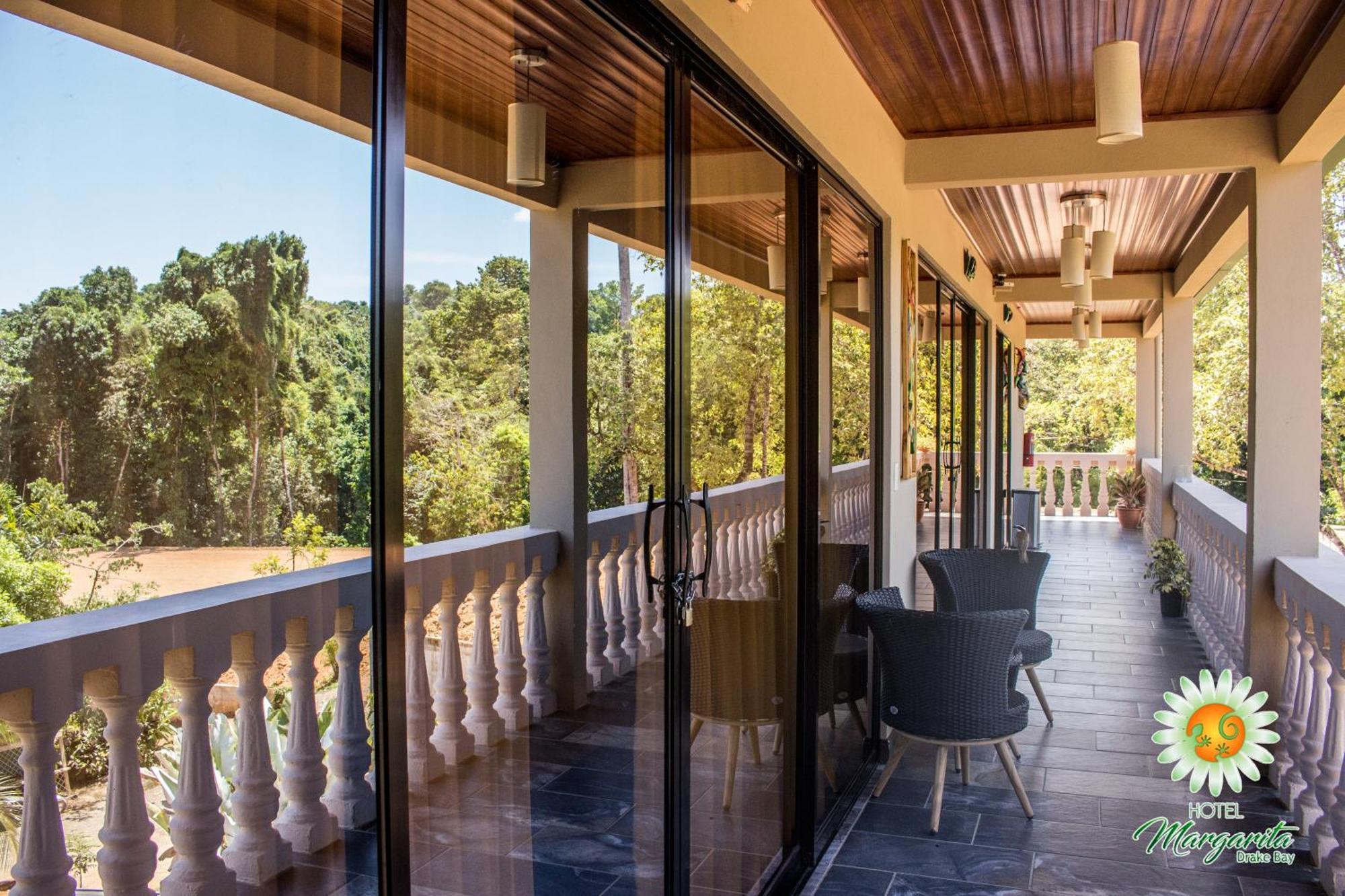 Hotel Margarita And Tour Operator Drakes Bay エクステリア 写真